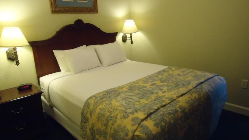 Patrick Henry Square Otel Williamsburg Dış mekan fotoğraf